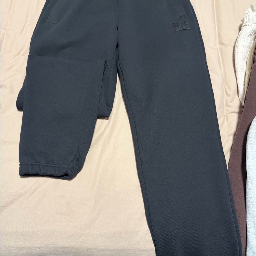 Jordan Women's Black Track Pants - Classic Joggers